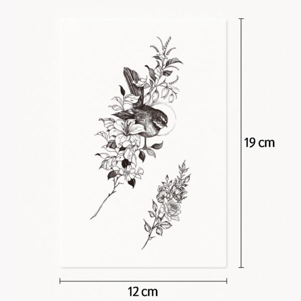 Tatuaje Flores y pájaros